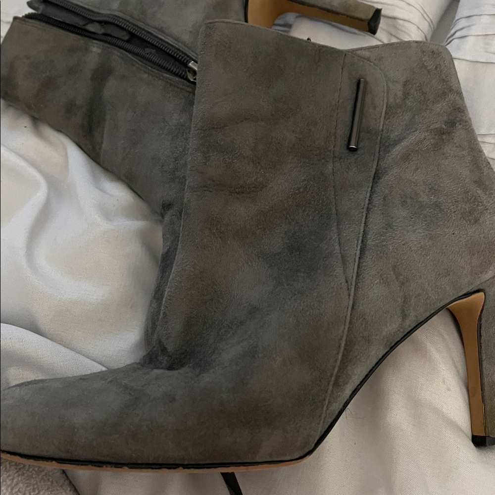 Vince Camino. Chic Gray Suede Heeled Boots - Picture 7 of 7